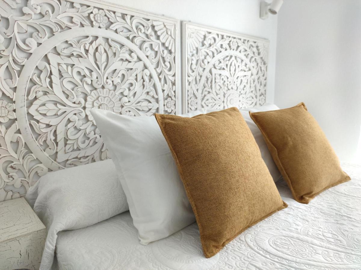 La Posada De Lola - Adults Only Hotel โบโลเนีย ภายนอก รูปภาพ