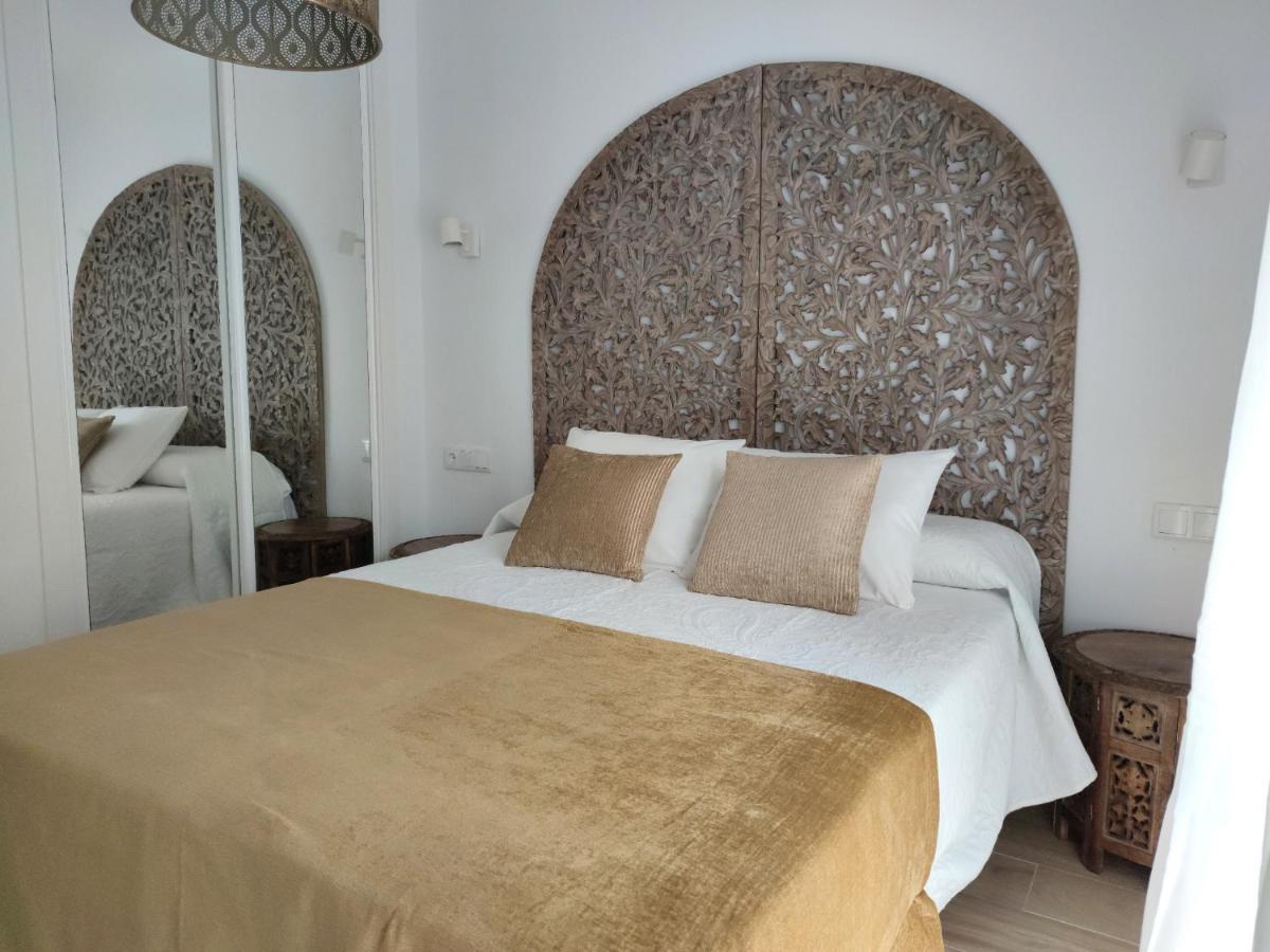 La Posada De Lola - Adults Only Hotel โบโลเนีย ภายนอก รูปภาพ