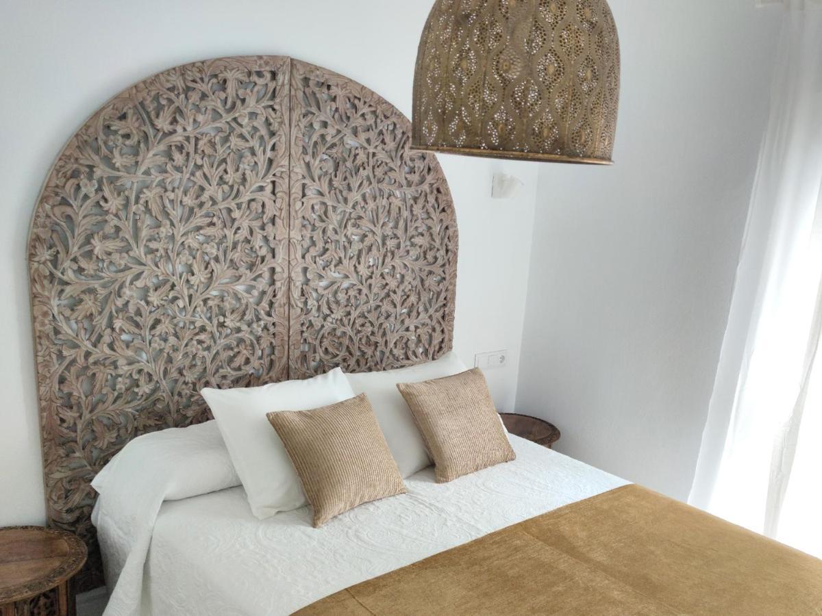 La Posada De Lola - Adults Only Hotel โบโลเนีย ภายนอก รูปภาพ
