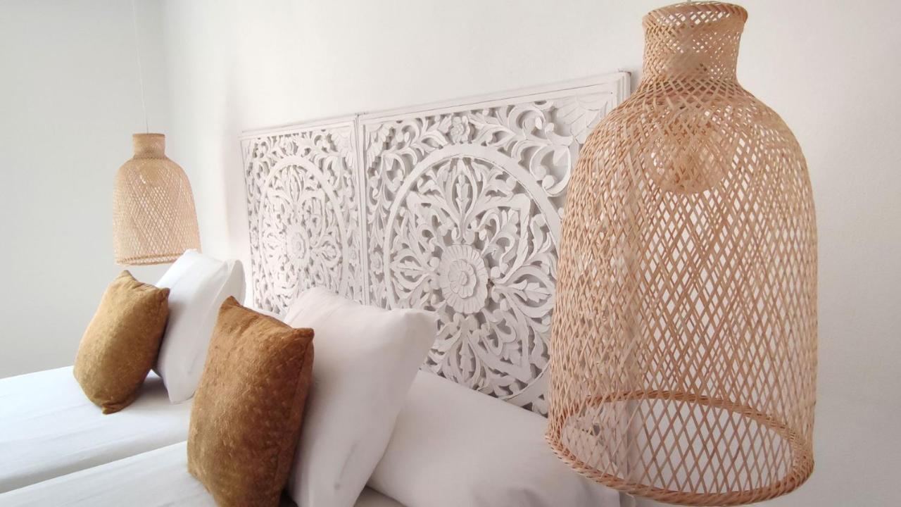 La Posada De Lola - Adults Only Hotel โบโลเนีย ภายนอก รูปภาพ